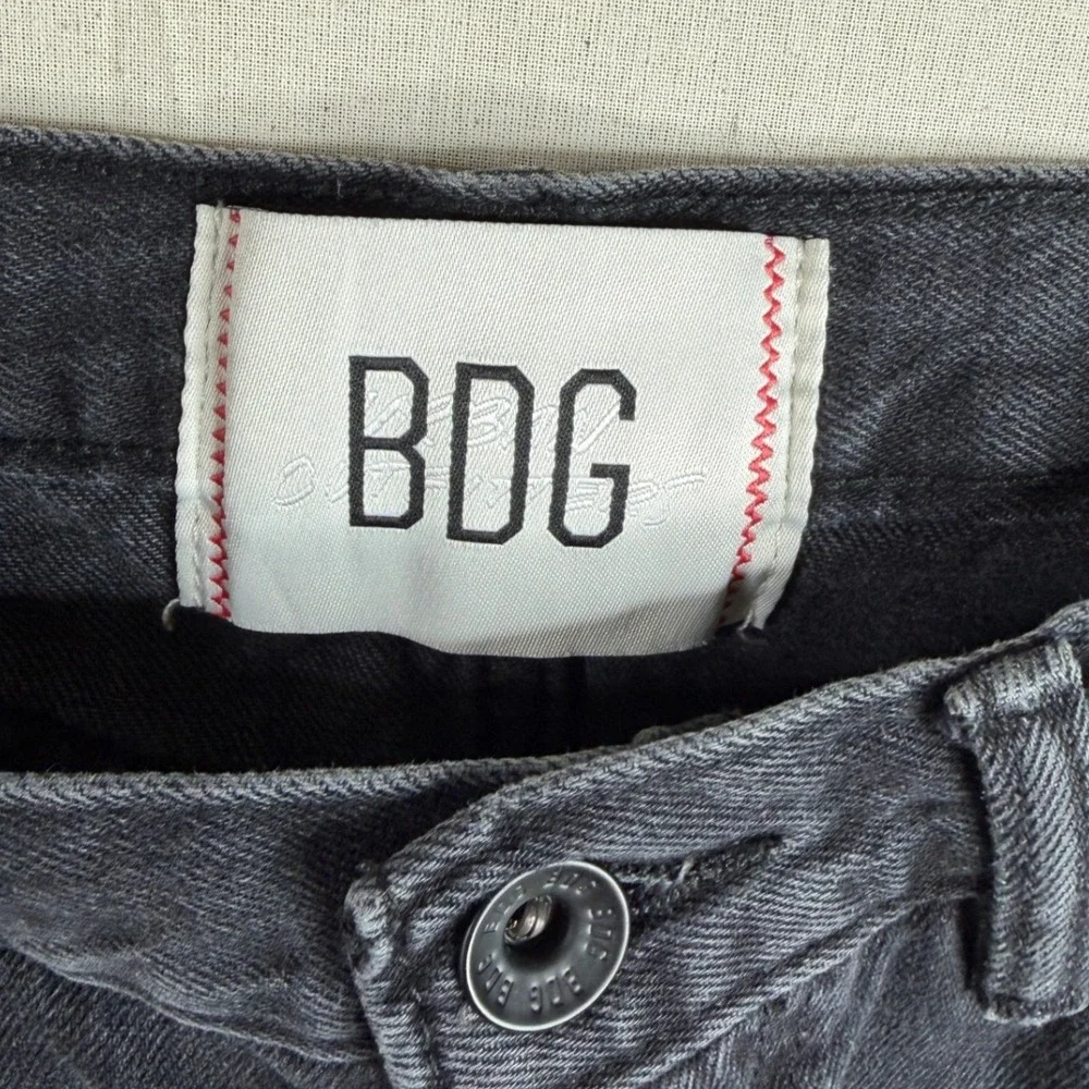 BDG Urban Outfitters Dad Slim Tapered Fit Jeans size 29/30 Black
